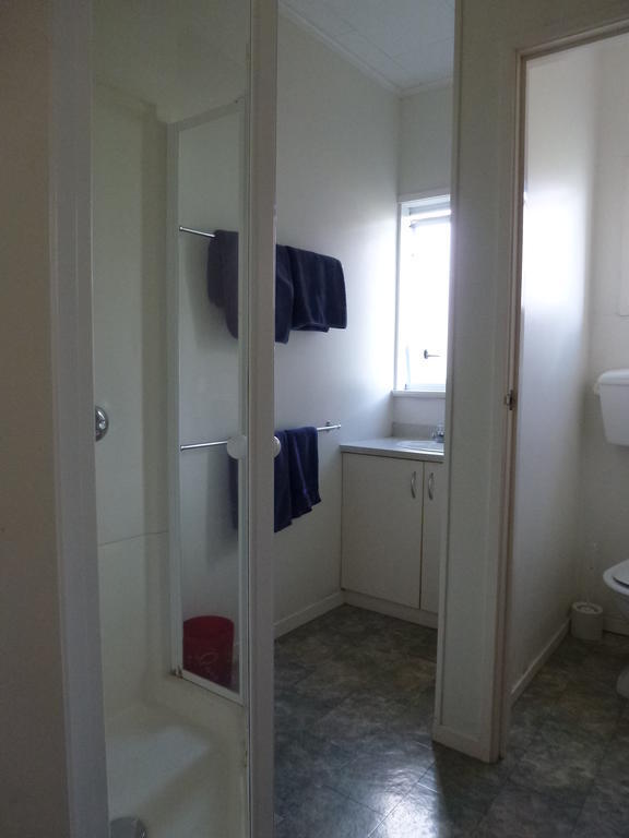 Mana-Nui Motel Whitianga Room photo
