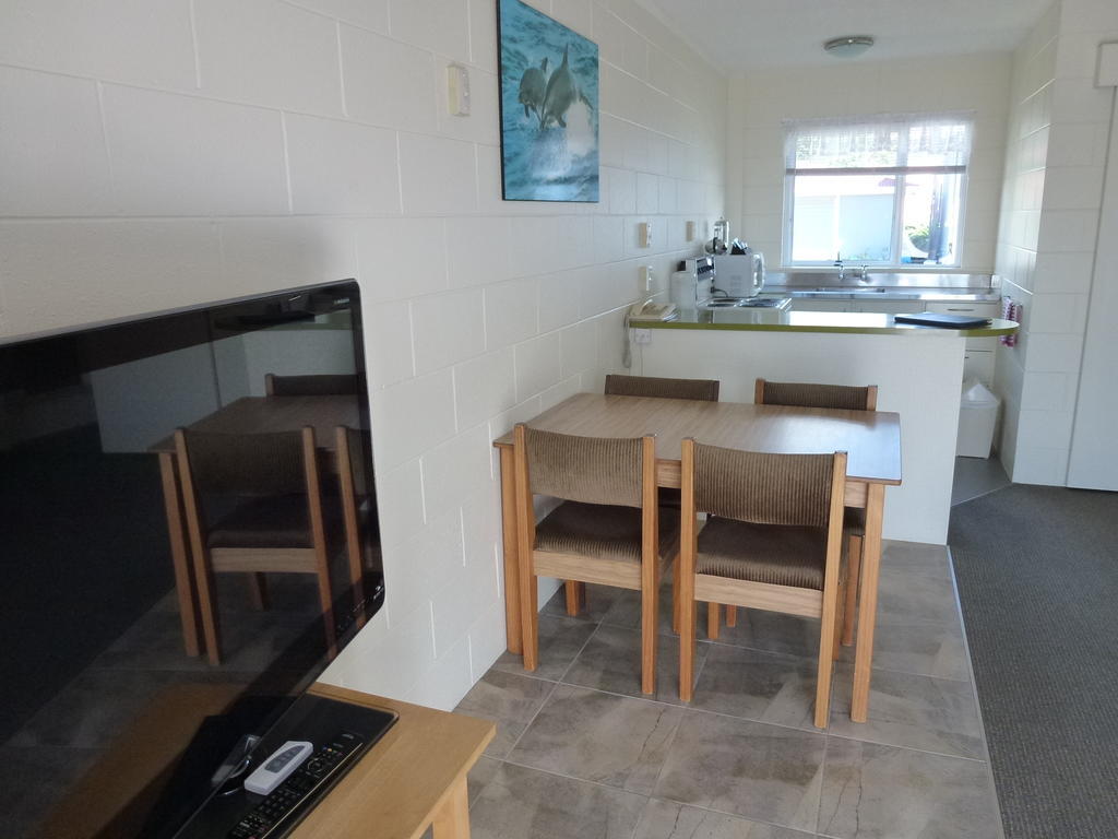 Mana-Nui Motel Whitianga Room photo
