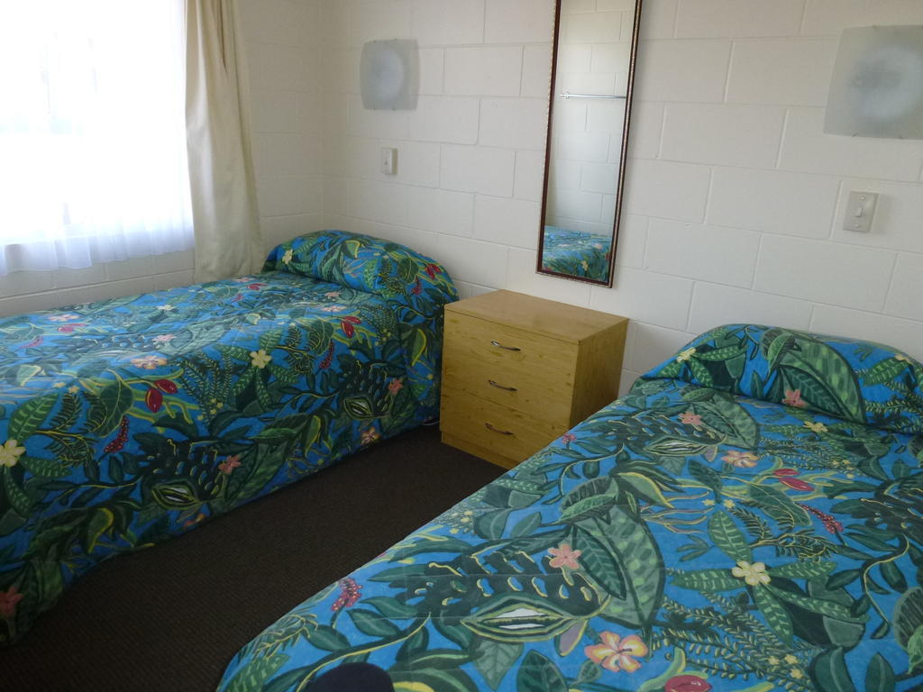 Mana-Nui Motel Whitianga Room photo