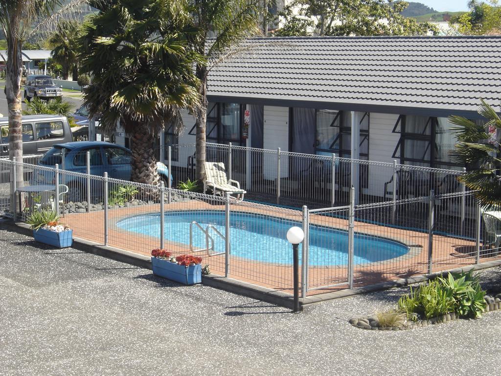 Mana-Nui Motel Whitianga Exterior photo